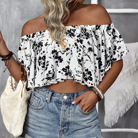 Floral Off Shoulder Flowy Crop Blouse - Picture 6 of 7